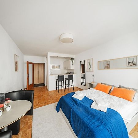 Studio Next To Karlskirche #17 Apartment Виена Екстериор снимка